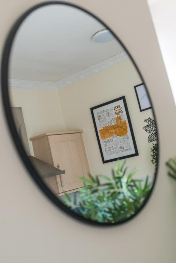 Bright And Modern 2 Bed Apartment Edinburgh Luaran gambar